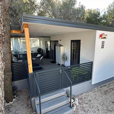 Oremore - Premium Mobile Home - Oaza Mira Camping, Drage Eksteriør bilde
